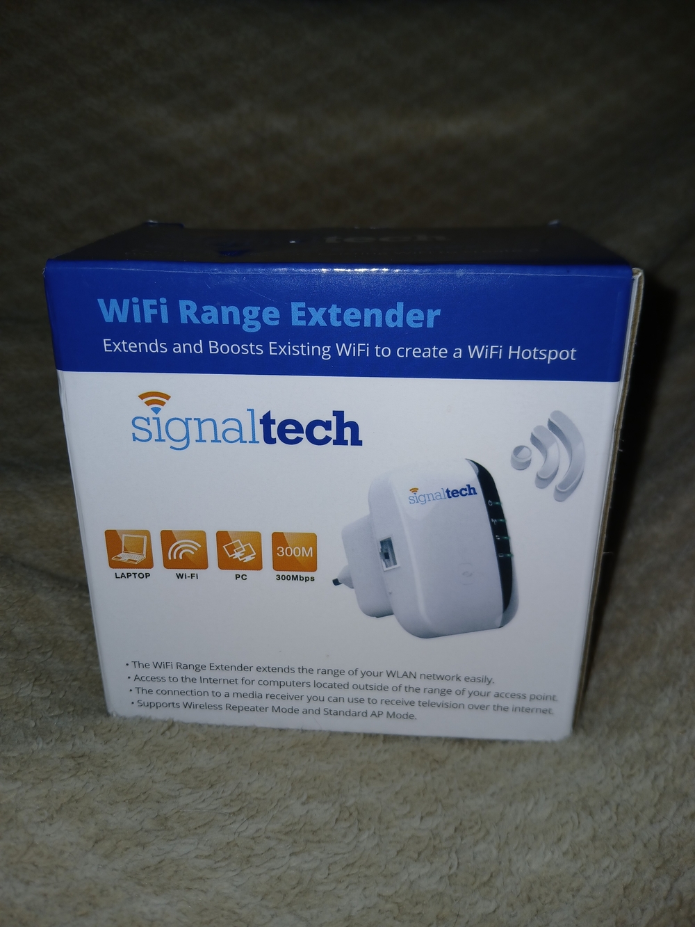 Signaltech White WiFi Range Extender - Boosts Home Wireless Coverage